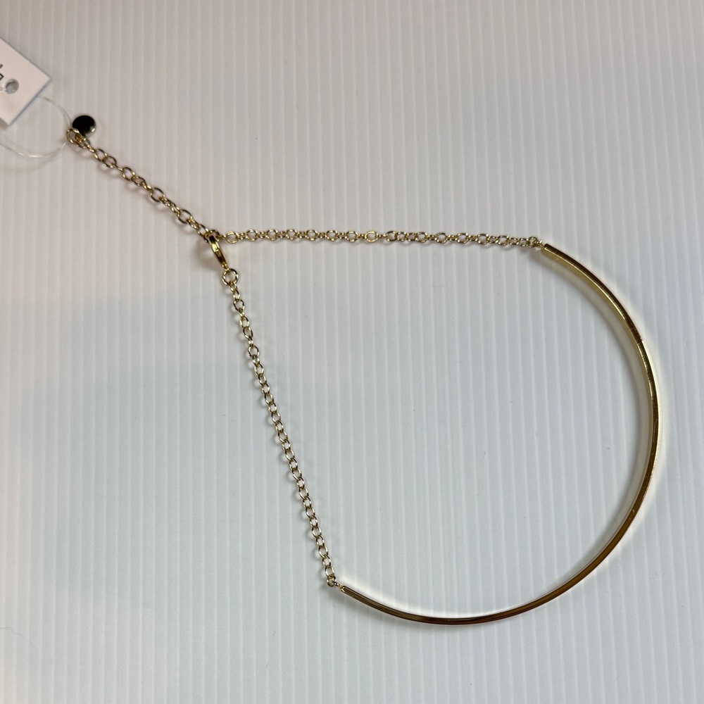 Elegant Gold colored necklace adjustable
